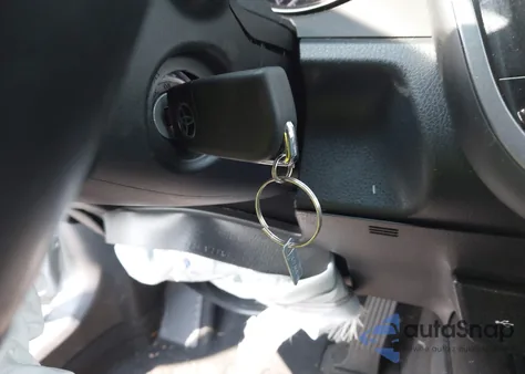 2024 Toyota Camry Se z USA, uszkodzony, nr VIN 4T1G11AK4RU191392